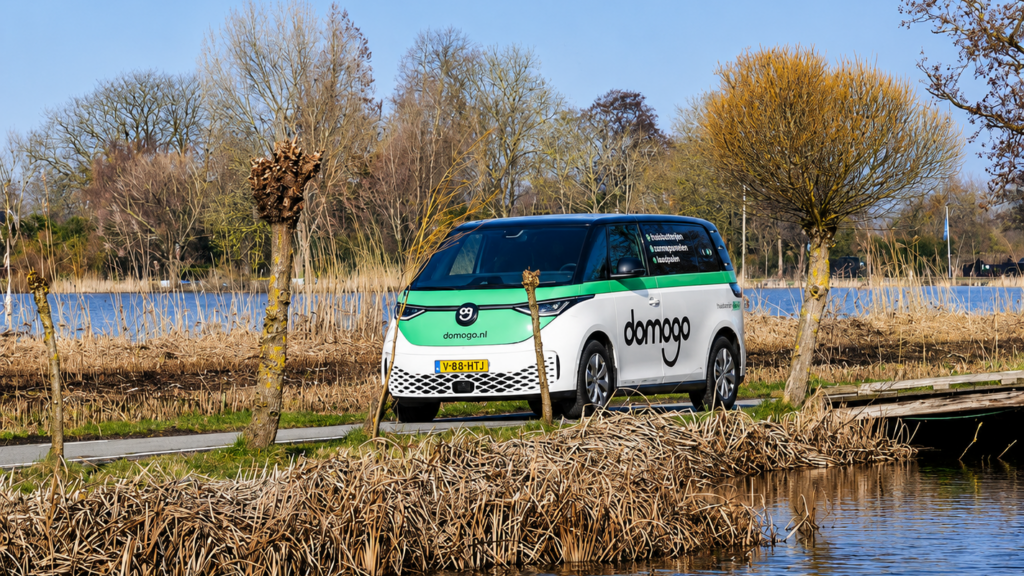 Domogo EV bus onderweg